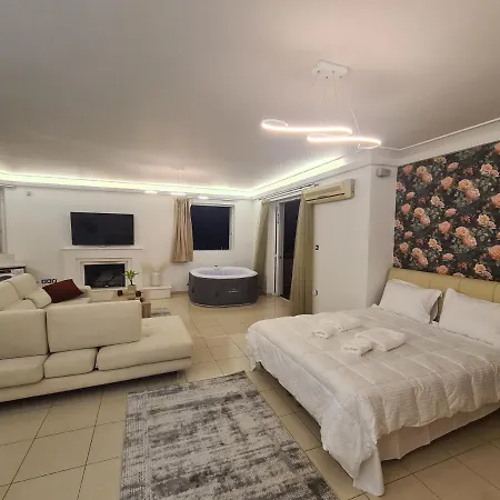 Sunny Home: Acropolis View With Private Jacuzzi Apartment *