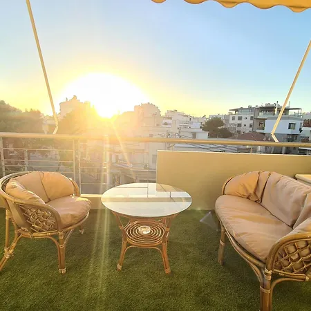 Sunny Home: Acropolis View With Private Jacuzzi
