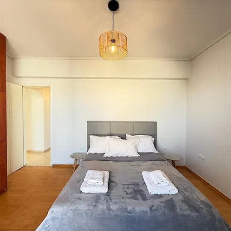 Sunny Home: Acropolis View With Private Jacuzzi Apartment Athens